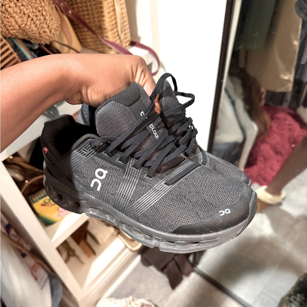 Black & Grey On Cloud Running Shoes, Gym Shoes, Tennis Shoes